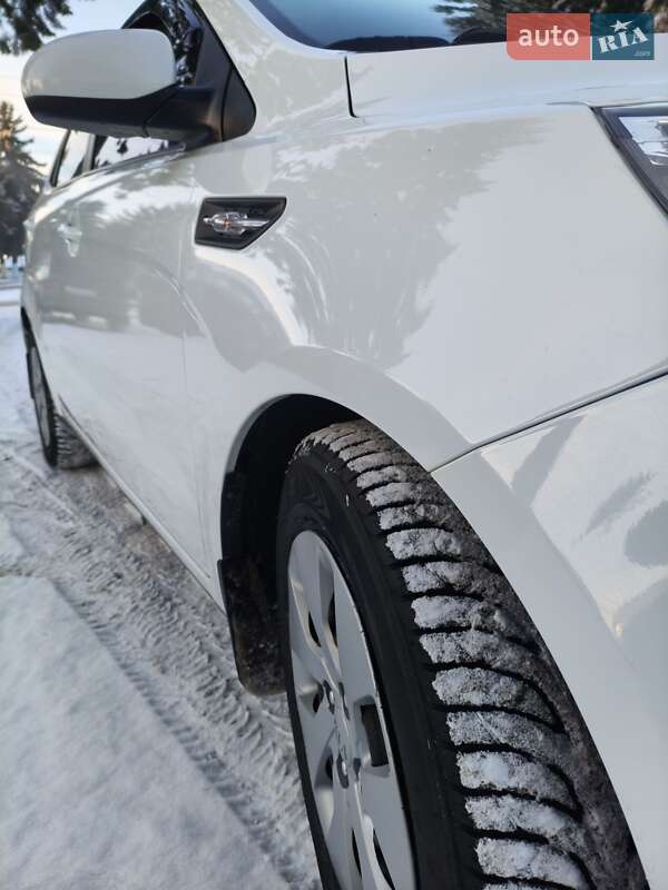 Седан Kia Rio 2013 в Калиновке