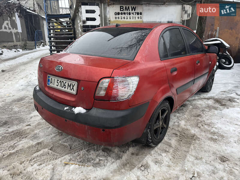 Седан Kia Rio 2008 в Киеве