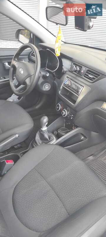 Седан Kia Rio 2012 в Хмельницком