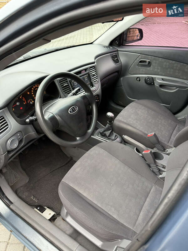 Хэтчбек Kia Rio 2008 в Запорожье
