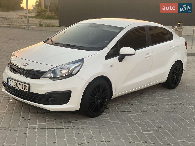 Седан Kia Rio 2017 в Львові
