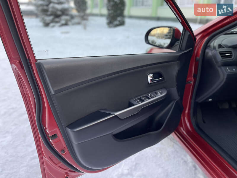 Седан Kia Rio 2013 в Виннице фото 24 Седан Kia Rio 2013 в Виннице