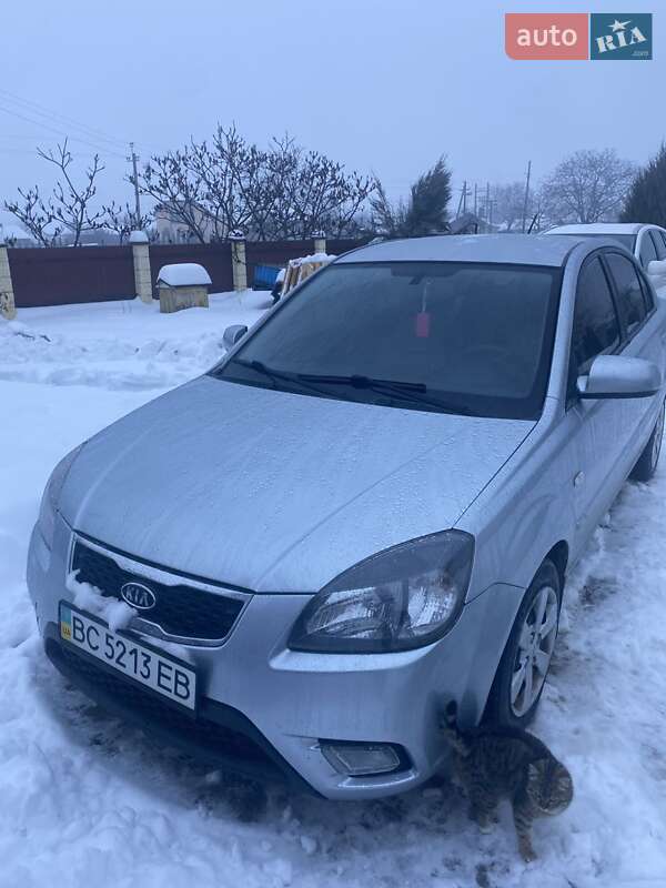 Kia Rio 2011 Kia Rio 2011