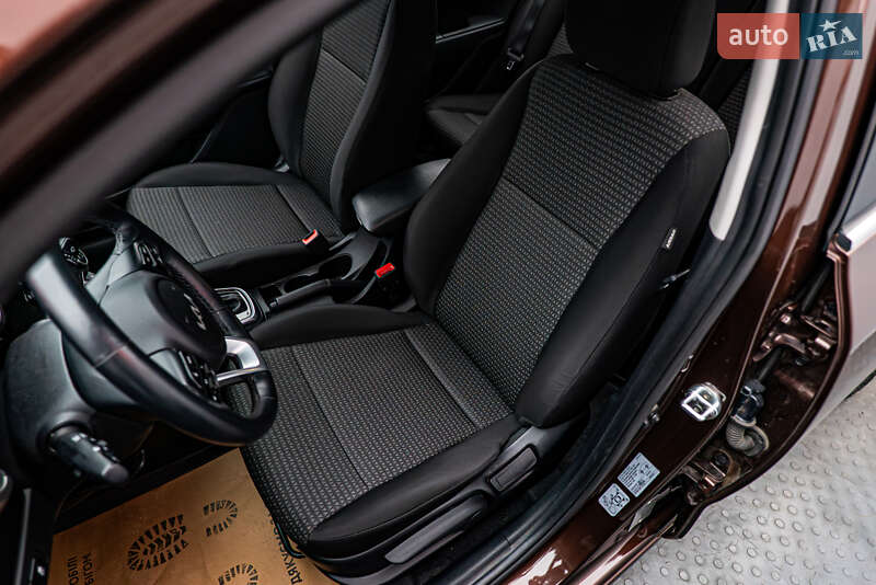 Седан Kia Rio 2021 в Киеве