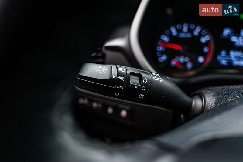 Седан Kia Rio 2021 в Киеве