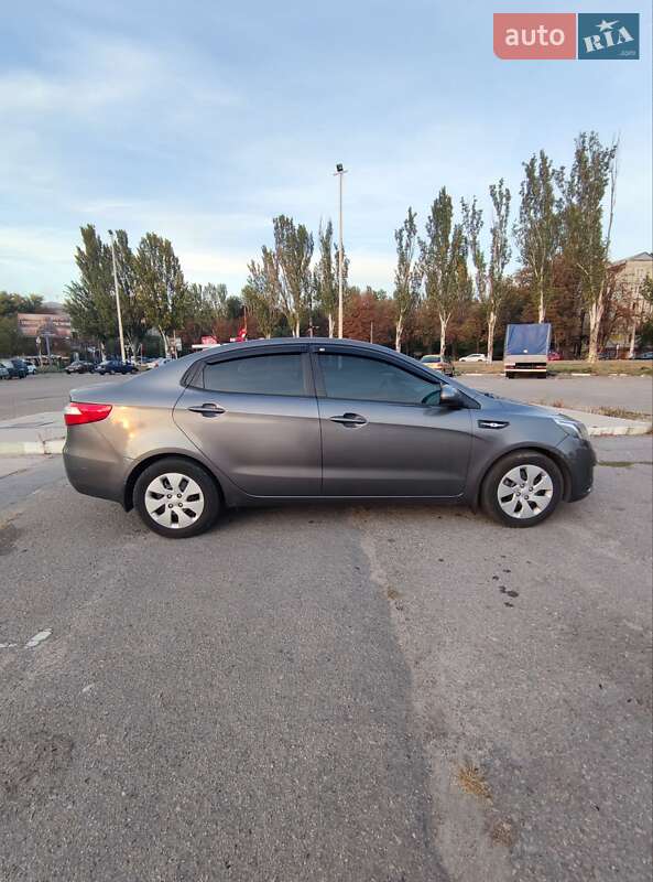 Седан Kia Rio 2012 в Запорожье