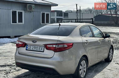 Седан Kia Rio 2012 в Чернівцях