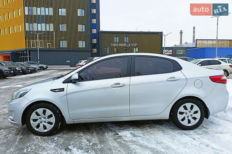 Седан Kia Rio 2011 в Киеве