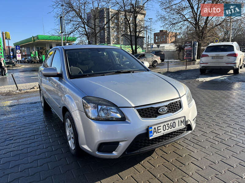 Седан Kia Rio 2011 в Черновцах фото 9 Седан Kia Rio 2011 в Черновцах