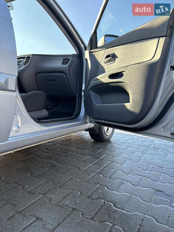 Седан Kia Rio 2011 в Черновцах фото 16 Седан Kia Rio 2011 в Черновцах