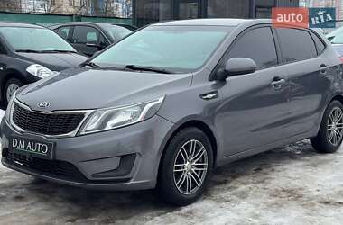 Хэтчбек Kia Rio 2012 в Киеве