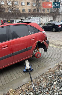 Хэтчбек Kia Rio 2008 в Киеве