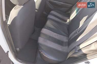Седан Kia Rio 2013 в Львове