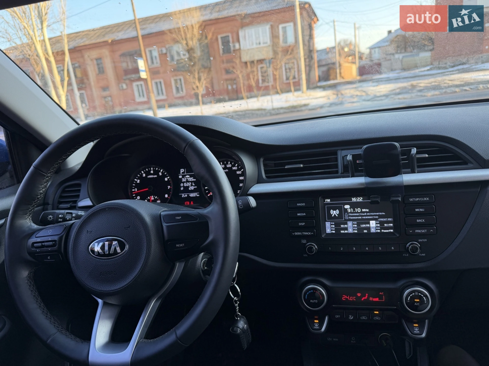 2019 Kia Rio - мініатюра 3