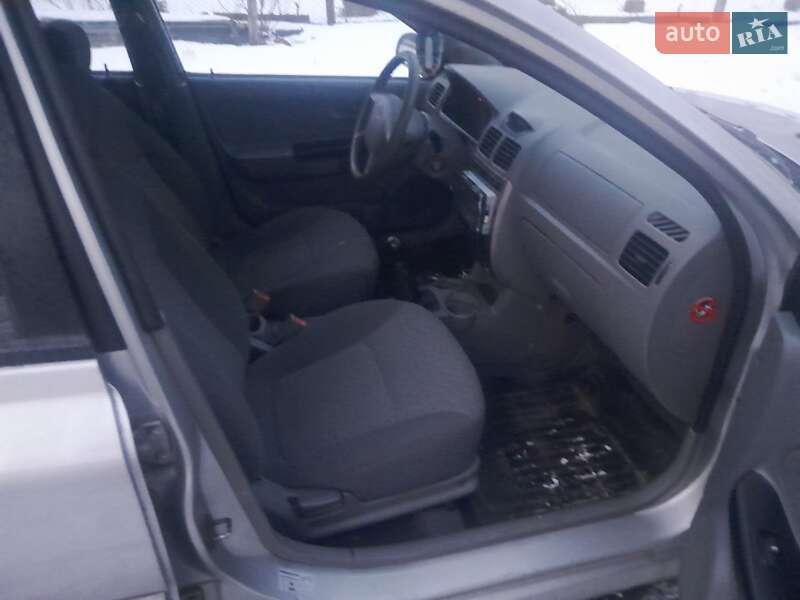 Универсал Kia Rio 2003 в Дубно фото 6 Универсал Kia Rio 2003 в Дубно