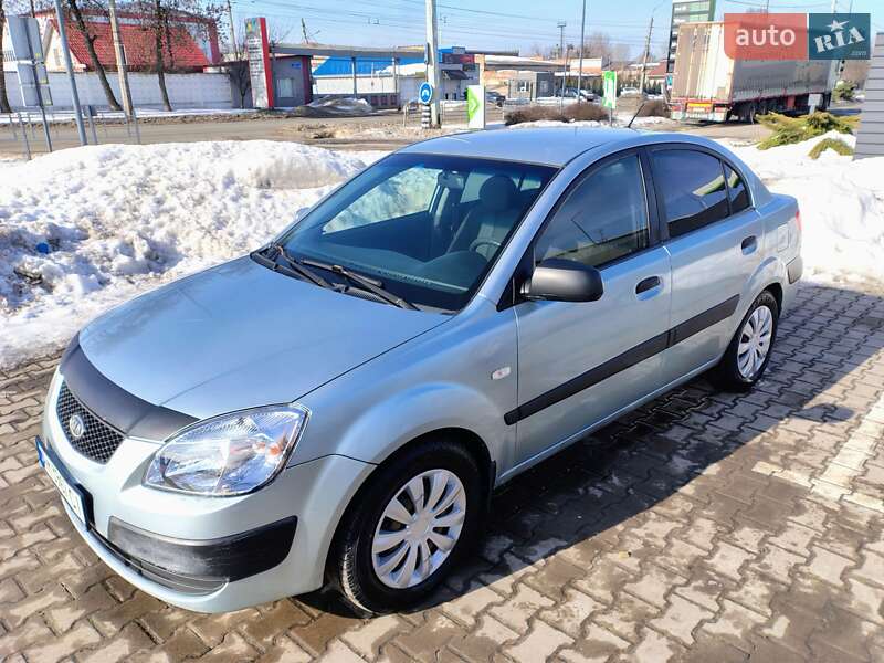 Седан Kia Rio 2007 в Житомире