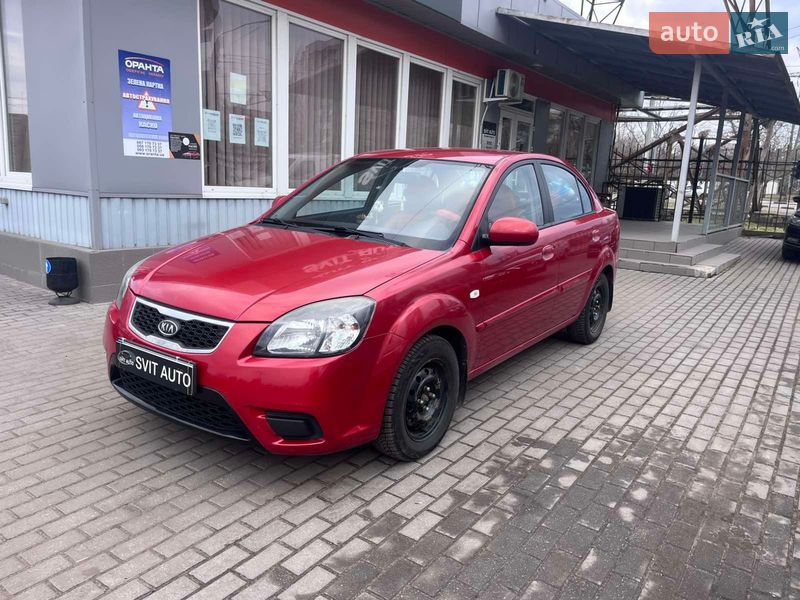 Седан Kia Rio 2011 в Николаеве