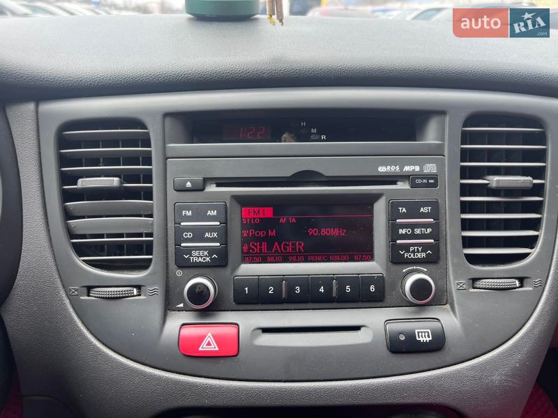 Седан Kia Rio 2011 в Николаеве