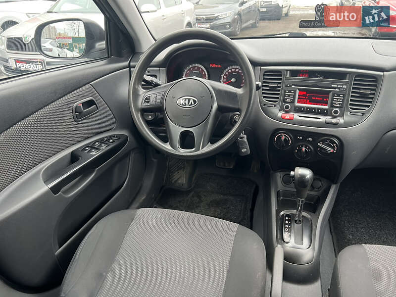 Хетчбек Kia Rio 2010 в Києві