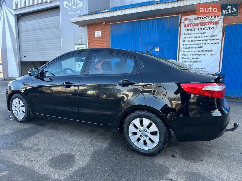 Седан Kia Rio 2012 в Хмельницком