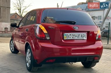 Хэтчбек Kia Rio 2010 в Ивано-Франковске