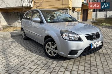 Хэтчбек Kia Rio 2010 в Львове