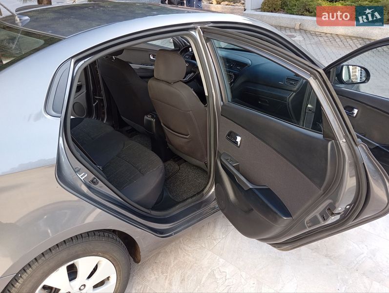 Седан Kia Rio 2013 в Одессе