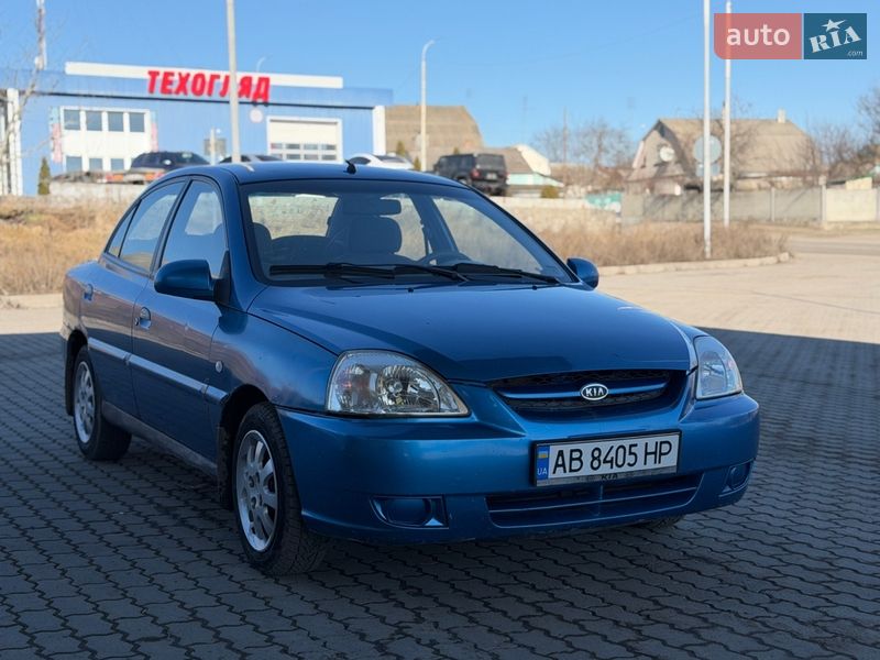 Седан Kia Rio 2004 в Жмеринке