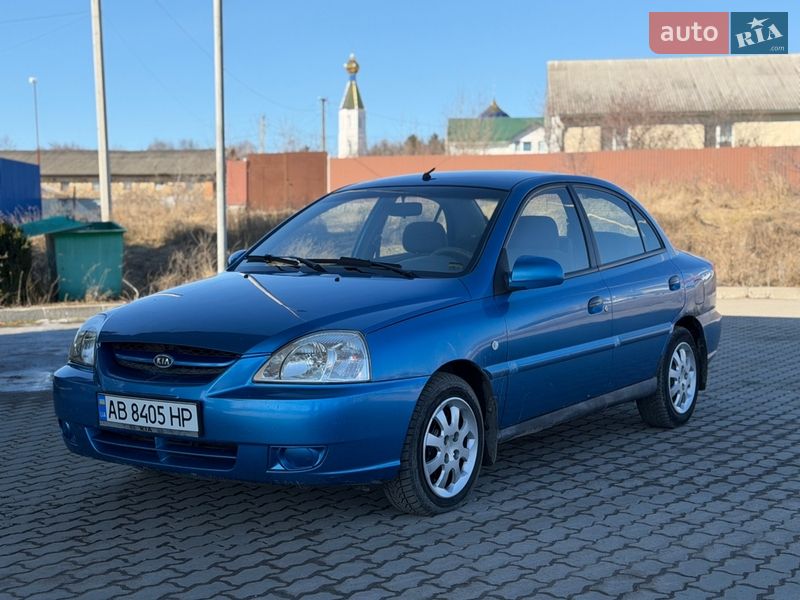 Седан Kia Rio 2004 в Жмеринке