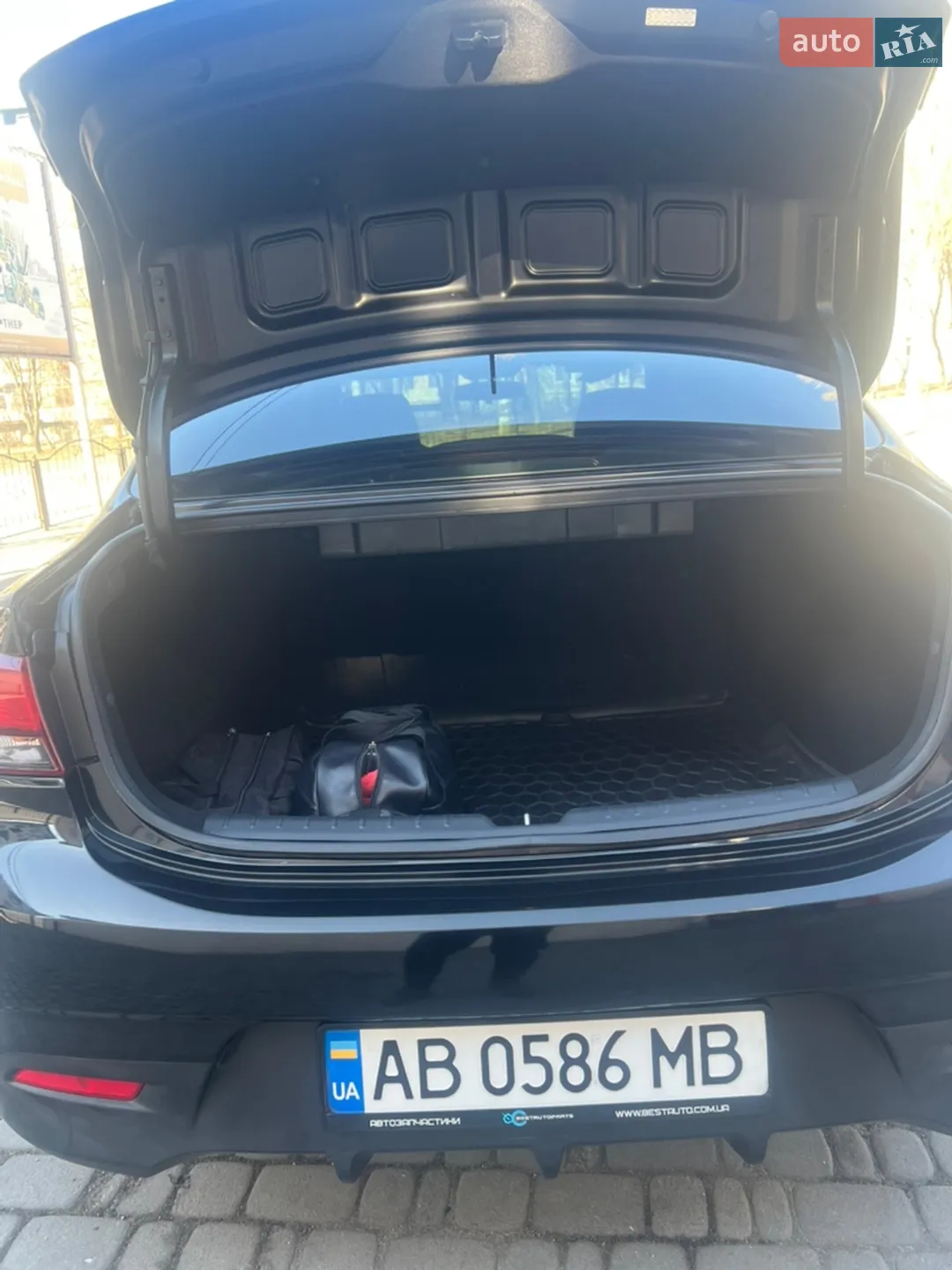 2019 Kia Rio - мініатюра 14