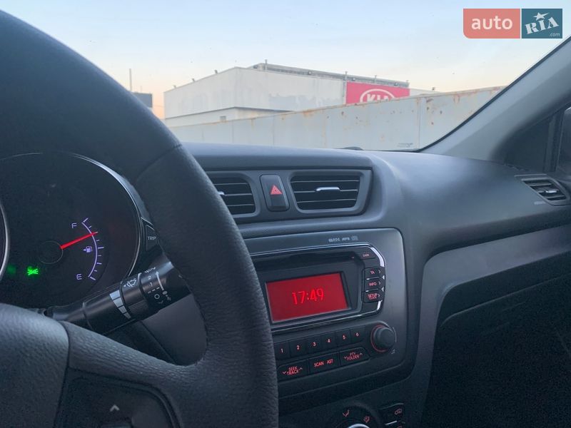 Седан Kia Rio 2013 в Киеве