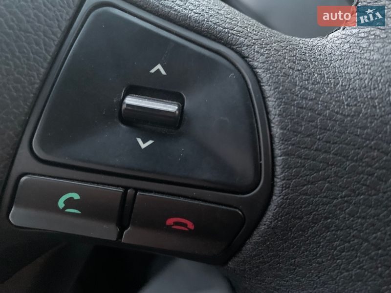 Седан Kia Rio 2013 в Киеве