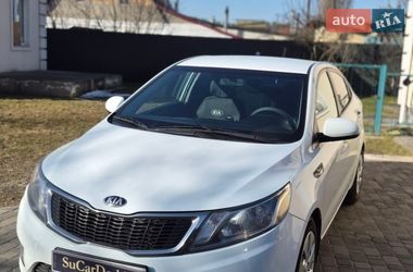 Седан Kia Rio 2013 в Киеве