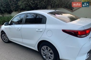 Седан Kia Rio 2022 в Киеве