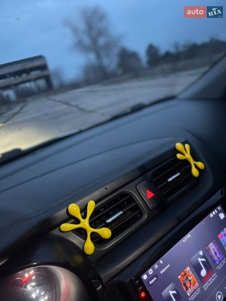 Седан Kia Rio 2012 в Одесі