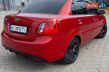 Седан Kia Rio 2010 в Вишневом