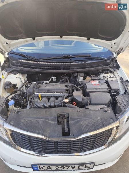 Седан Kia Rio 2012 в Чернигове