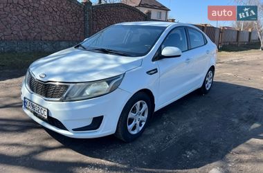Седан Kia Rio 2013 в Киеве