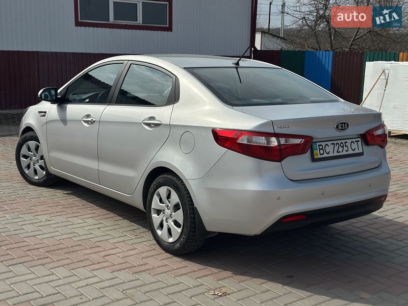 Седан Kia Rio 2012 в Ладыжине фото 6 Седан Kia Rio 2012 в Ладыжине