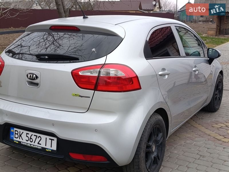 Хетчбек Kia Rio 2014 в Володимирі фото 2 Хетчбек Kia Rio 2014 в Володимирі