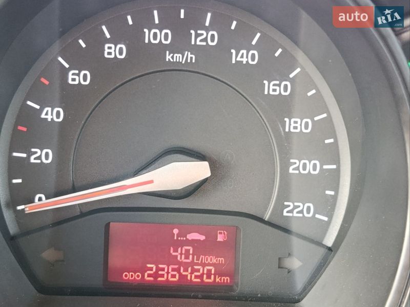 Хетчбек Kia Rio 2014 в Володимирі фото 14 Хетчбек Kia Rio 2014 в Володимирі