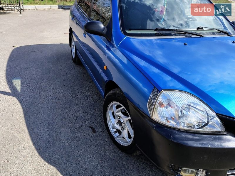 Универсал Kia Rio 2002 в Одессе