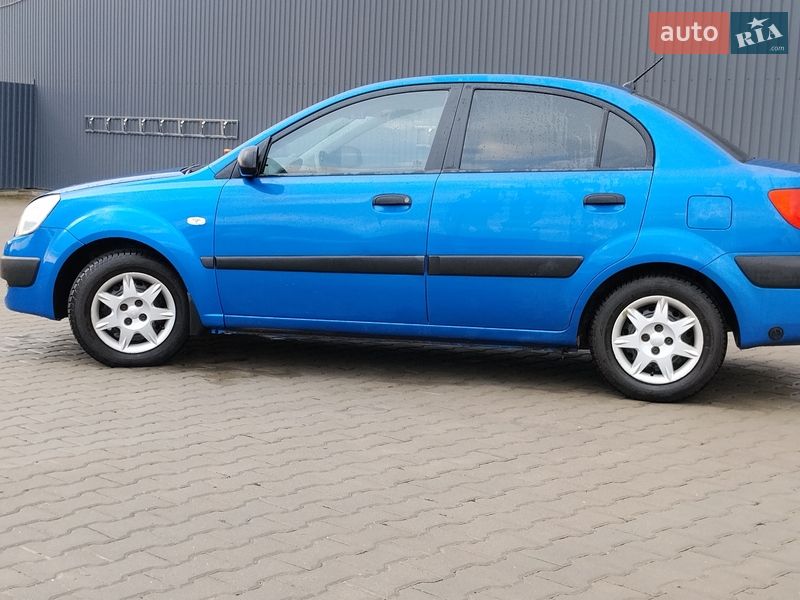 Седан Kia Rio 2007 в Каменец-Подольском