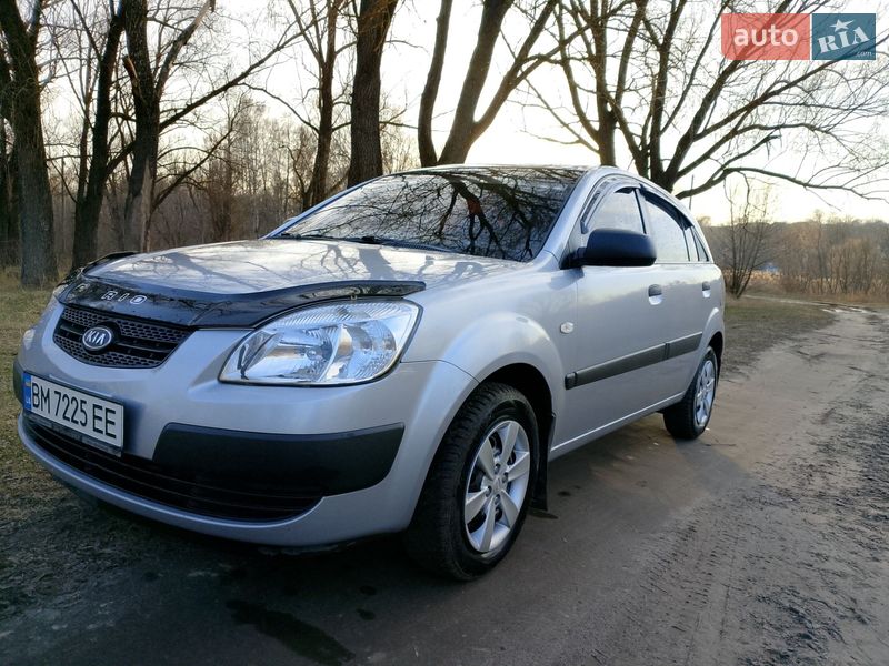 Хэтчбек Kia Rio 2008 в Ромнах фото 2 Хэтчбек Kia Rio 2008 в Ромнах