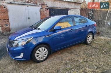 Седан Kia Rio 2013 в Чернігові