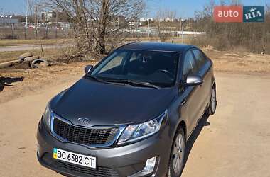 Седан Kia Rio 2012 в Львові