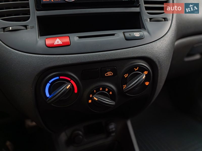 Седан Kia Rio 2008 в Киеве фото 15 Седан Kia Rio 2008 в Киеве