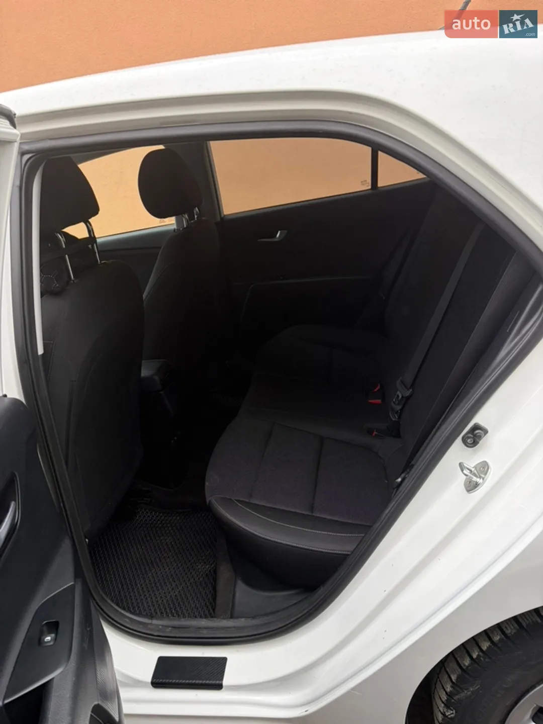 2017 Kia Rio - мініатюра 17
