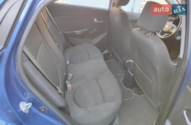 Седан Kia Rio 2013 в Чернигове