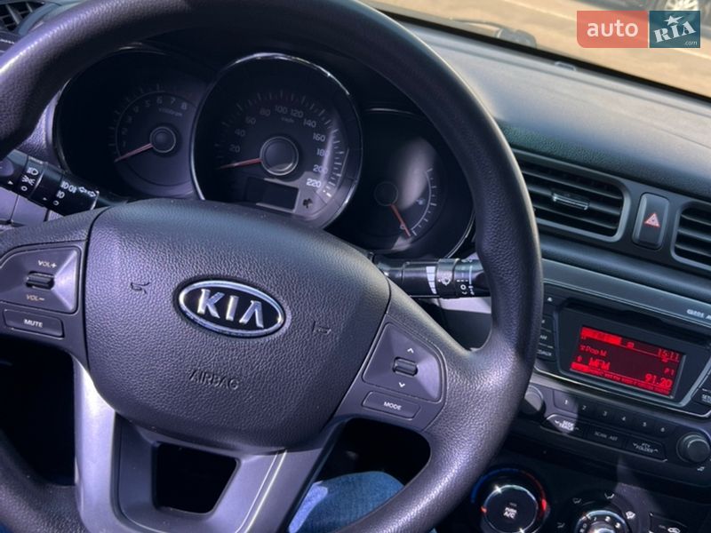 Седан Kia Rio 2012 в Харкові